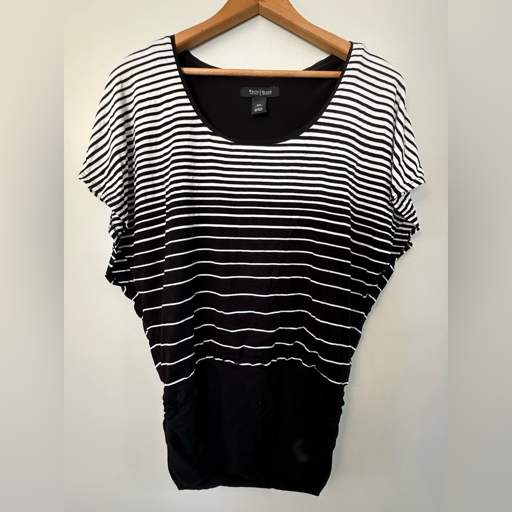 White House Black Market Black and White Striped Scoop Neck Tunic Size XS